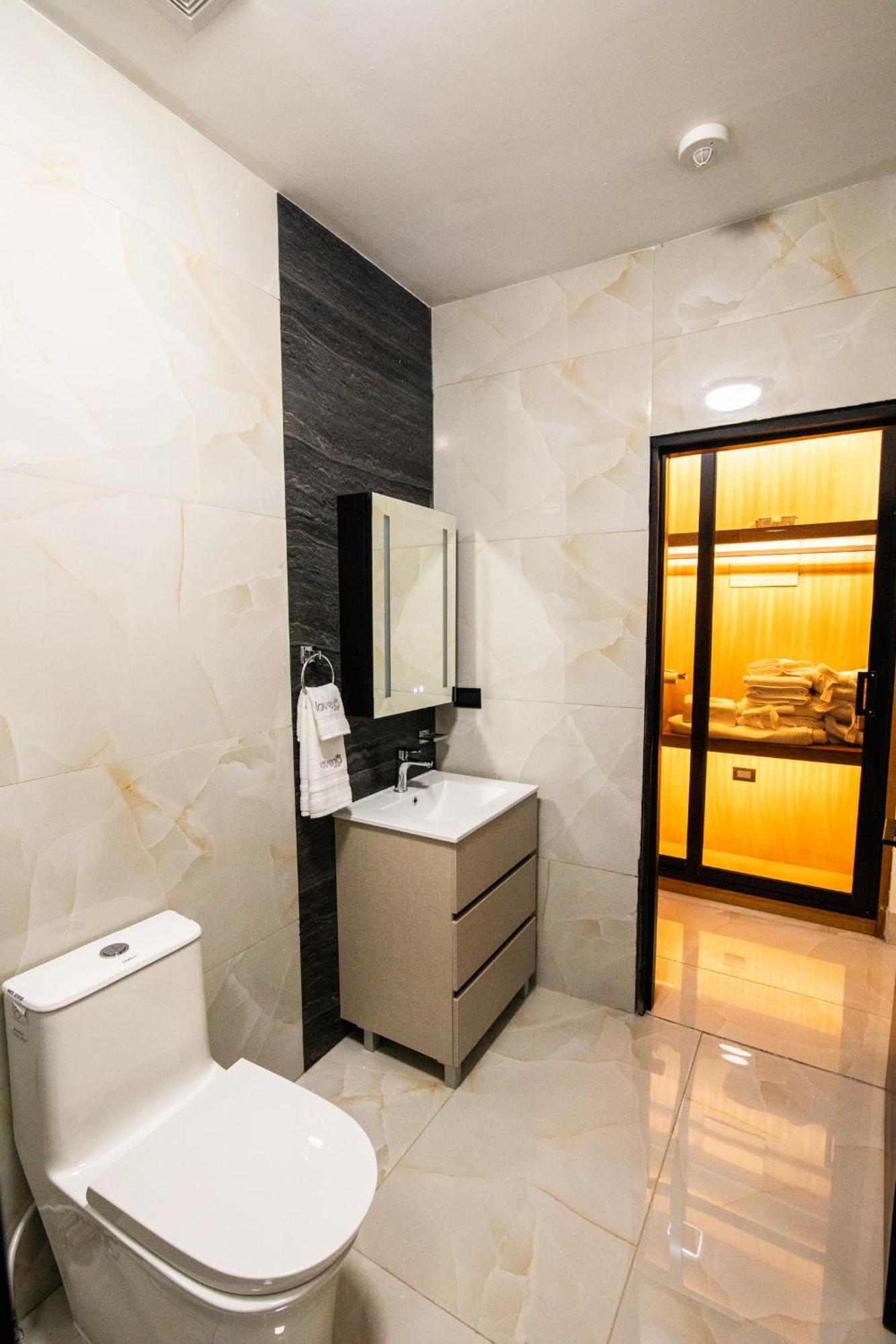 Lovera Hotel Сантьяго-де-лос-Кабальерос Экстерьер фото