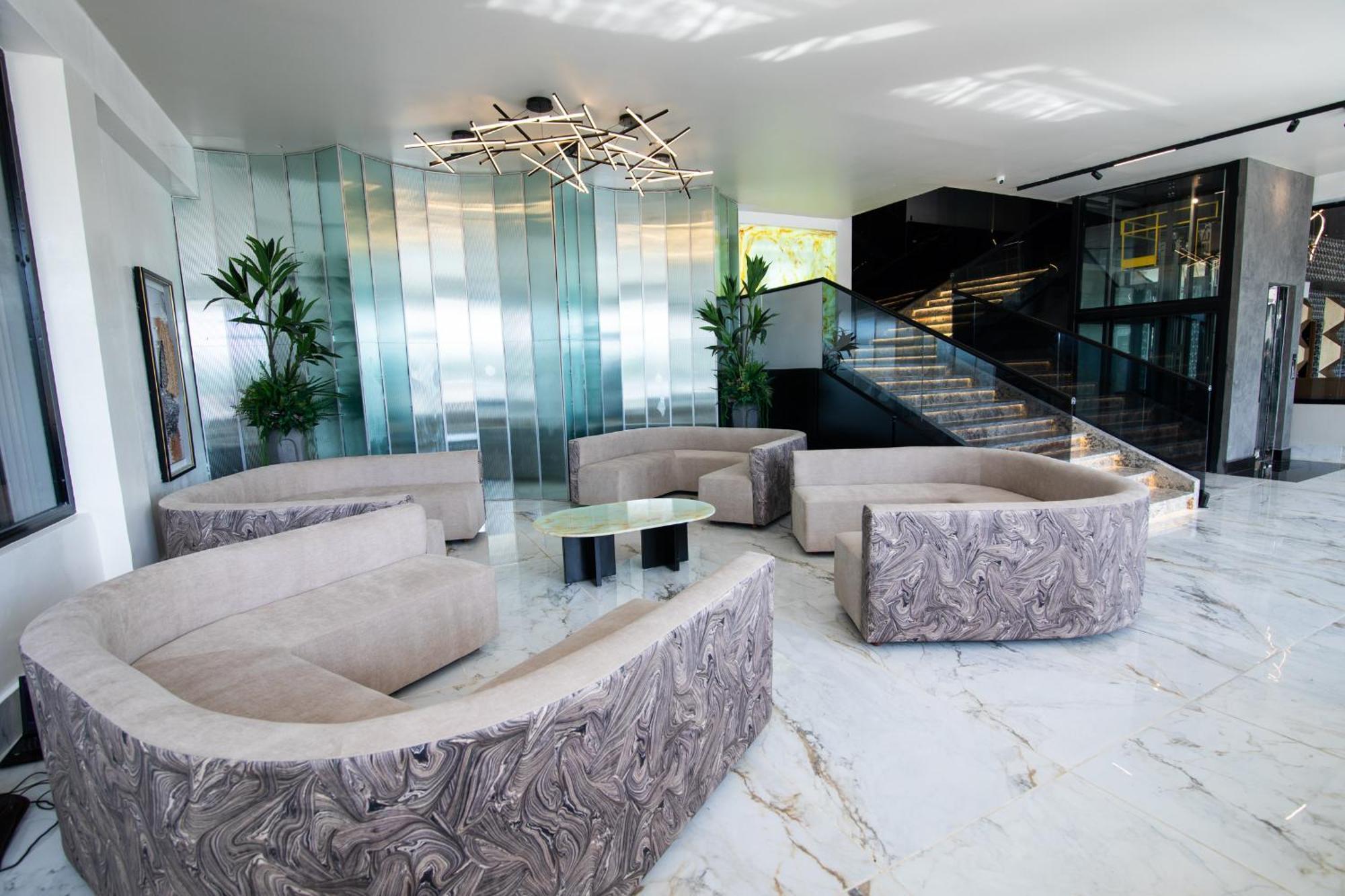 Lovera Hotel Сантьяго-де-лос-Кабальерос Экстерьер фото