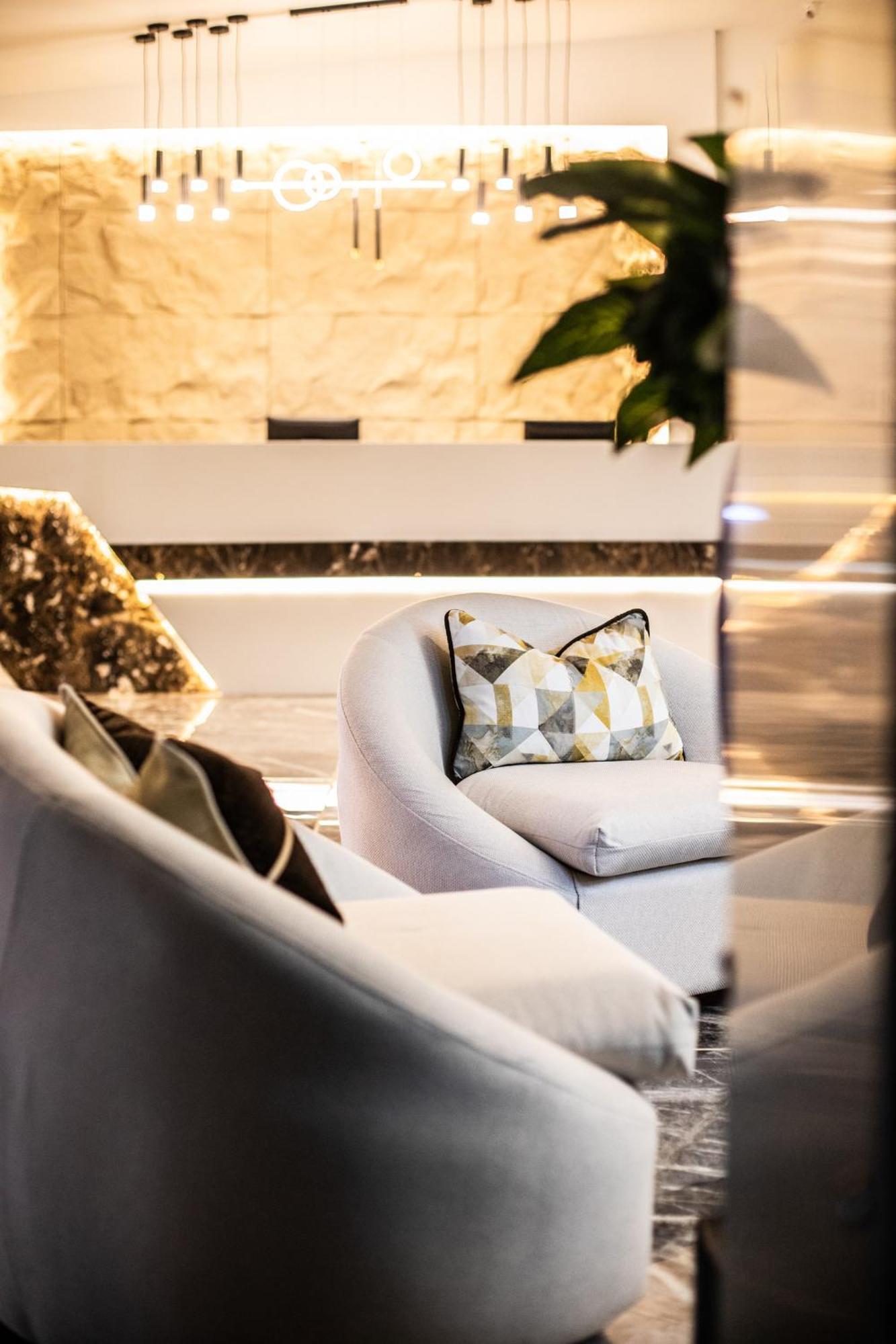 Lovera Hotel Сантьяго-де-лос-Кабальерос Экстерьер фото